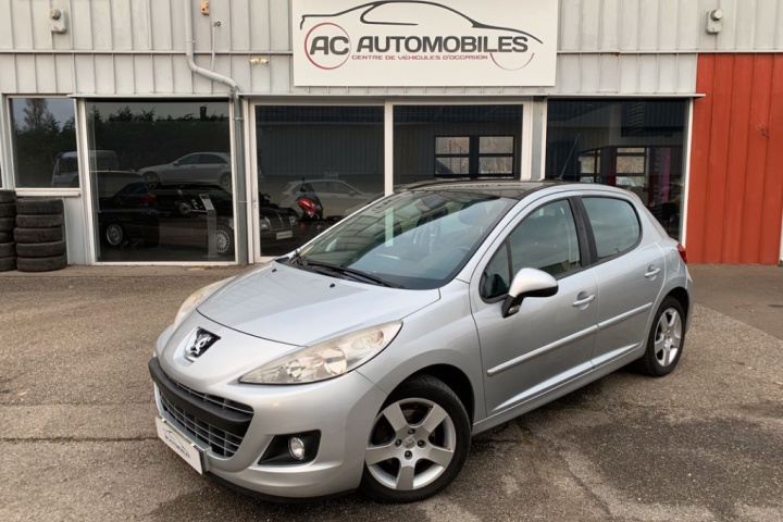 PEUGEOT 207