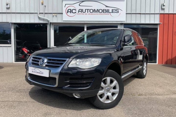 VOLKSWAGEN TOUAREG