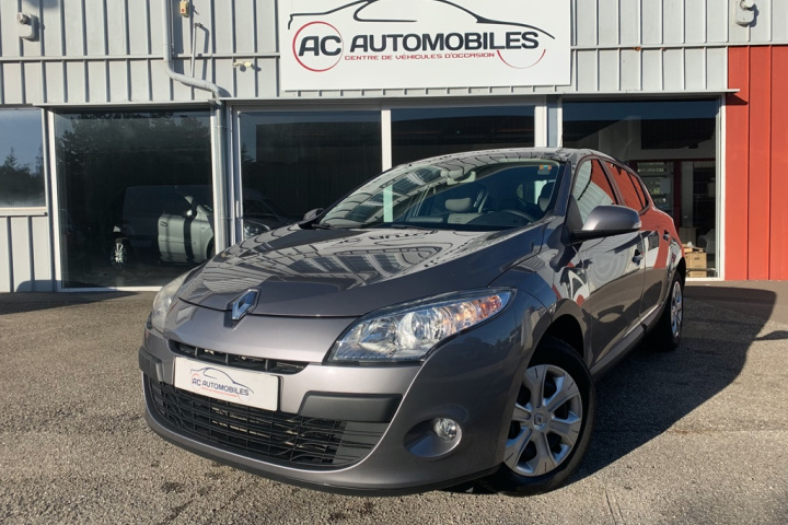 RENAULT MEGANE III BERLINE