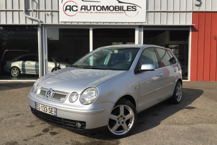 VOLKSWAGEN POLO