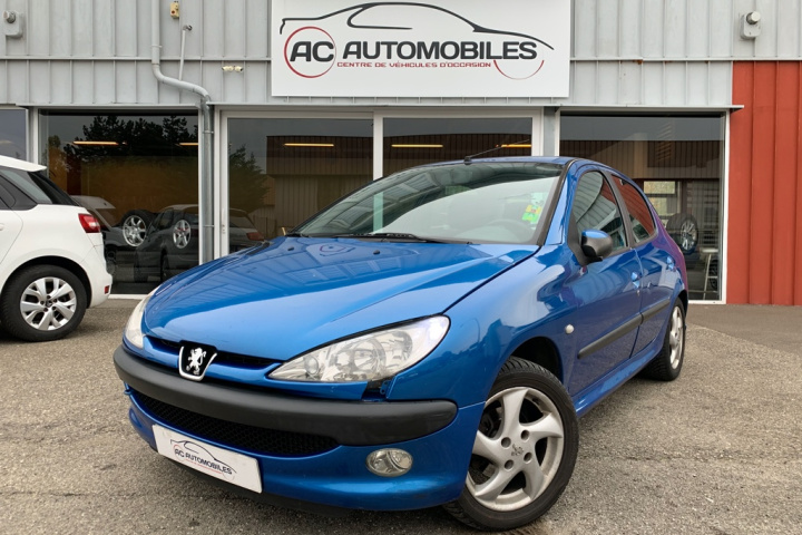 PEUGEOT 206
