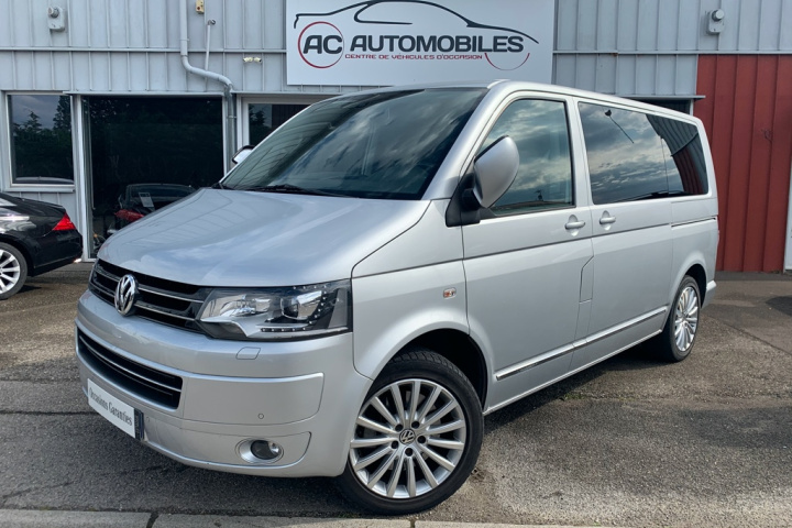 VOLKSWAGEN TRANSPORTER COMBI