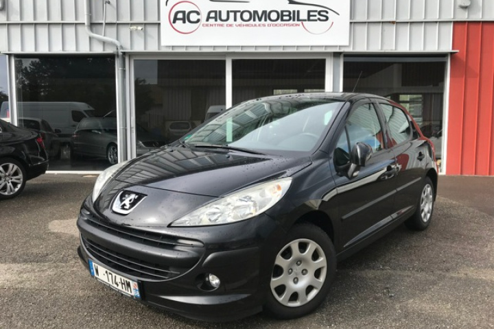 PEUGEOT 207