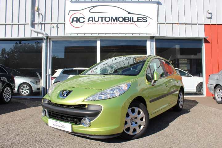 PEUGEOT 207