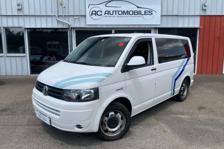 VOLKSWAGEN TRANSPORTER COMBI